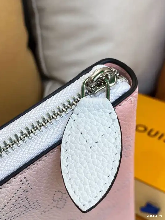 WIS LOUIS WALLET VUITTON ZIPPY 0429
